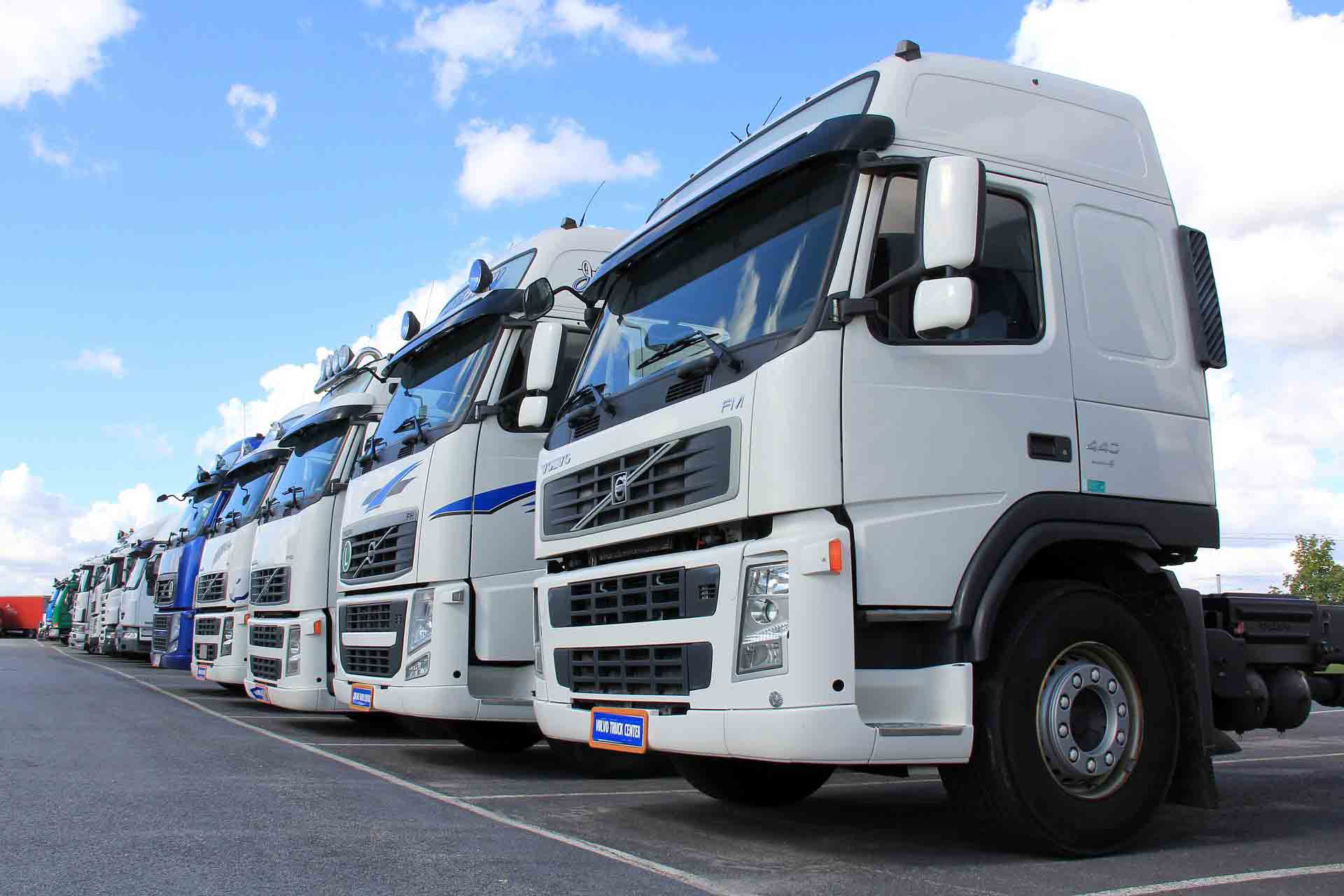 Top benefits of hiring our trucking service – WCS HK Limited